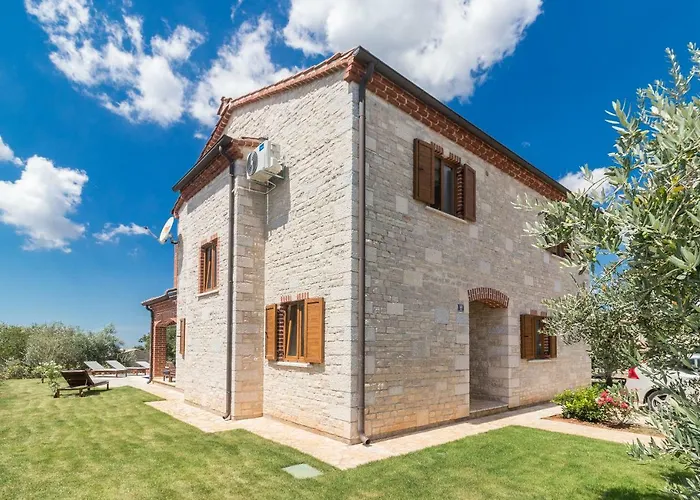 Ingrid Вілла Пореч