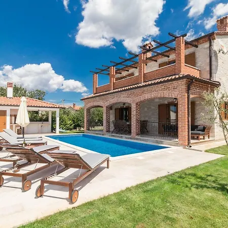 Villa Ingrid *